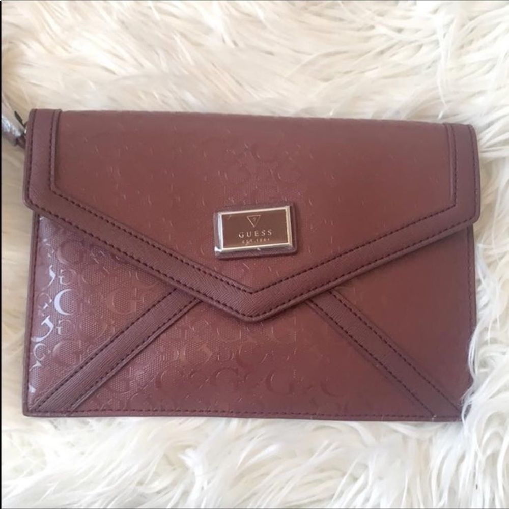 NEW Guess burgundy monogram‎ Clutch wristlet